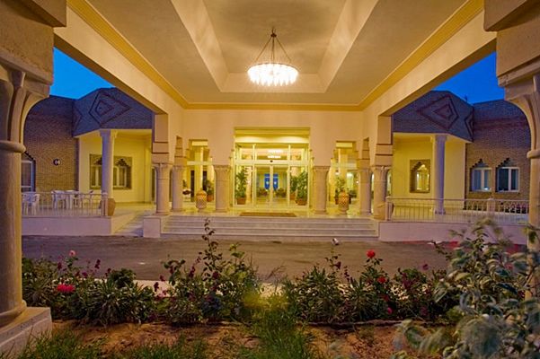 Отель El Mouradi Дуз Экстерьер фото